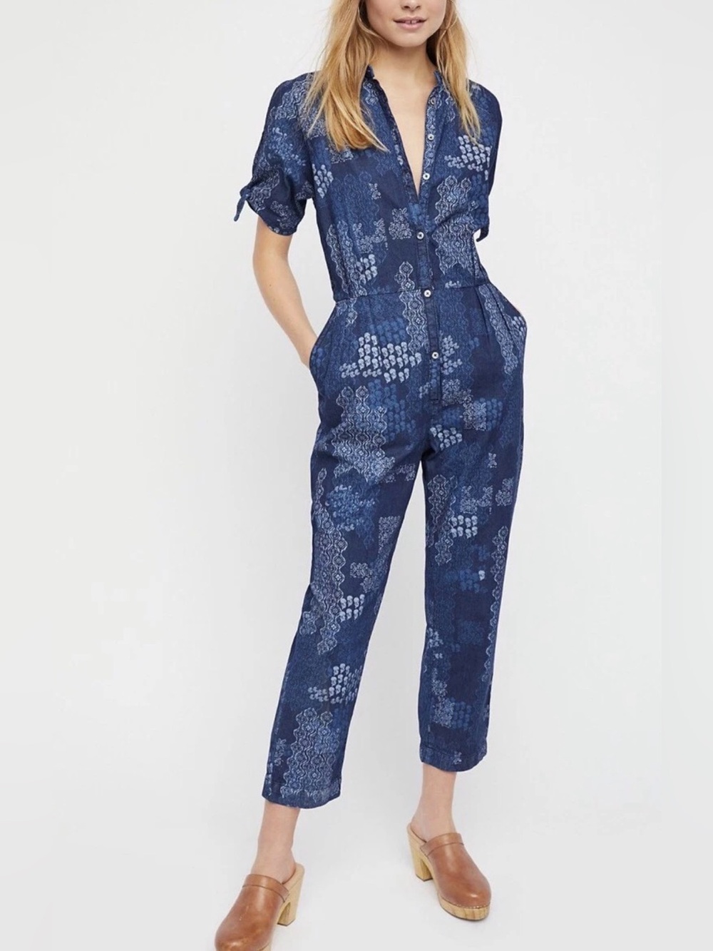 Free People Navy Indigo Daze Denim Chambray Printed Jumpsuit Relaxed Fit Sz S